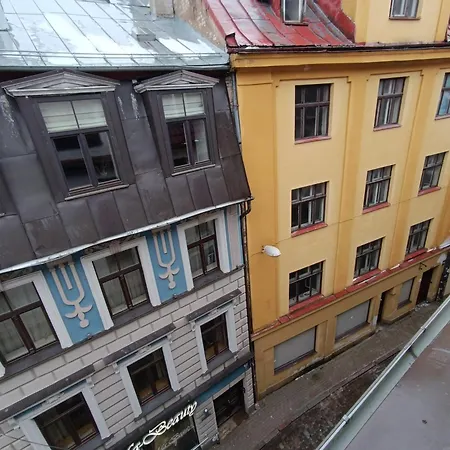 Historic Old Town Escape Cozy 2 Bedrooms Perfect Location Apartment *