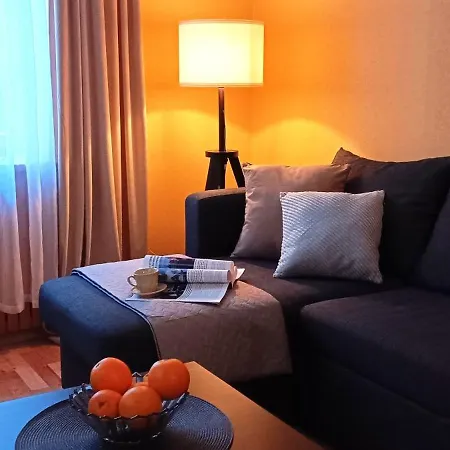 Historic Old Town Escape Cozy 2 Bedrooms Perfect Location Apartment